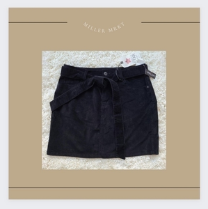 Belted Vanilla Star Black‎ Mini Skirt